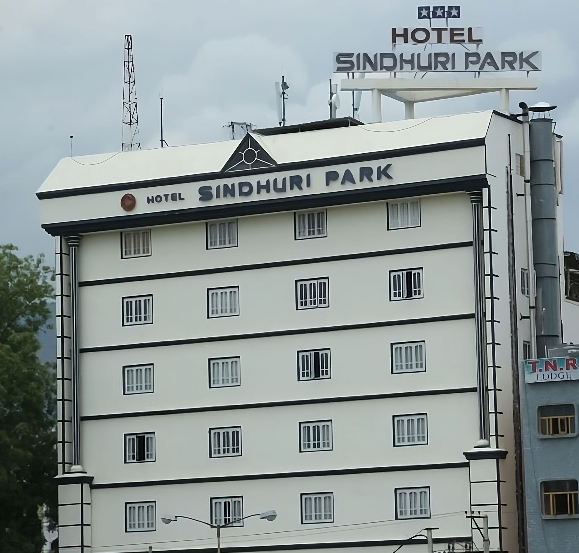 Hotel Sindhuri Park